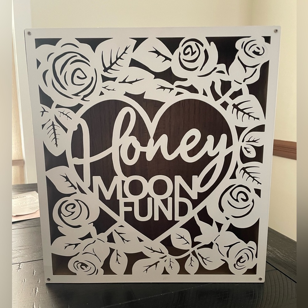 NWOT Honeymoon Fund Box, 11x12 inch box